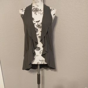 Sleeveless cardigan